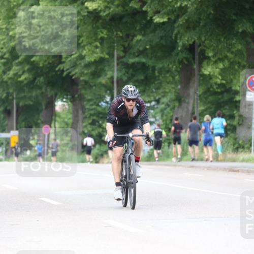 15.06.2025 - 7 Türme Triathlon Yannick Fuchs http://msf.ph/oto/8054041 15.06.2025 13:48:41 Radfahren  meine-sportfotos.de