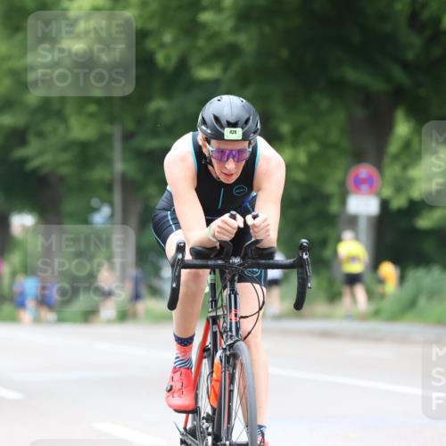15.06.2025 - 7 Türme Triathlon Yannick Fuchs http://msf.ph/oto/8054071 15.06.2025 13:48:56 Radfahren 428 meine-sportfotos.de