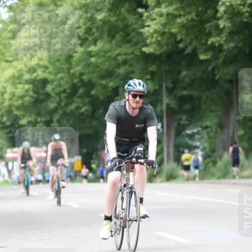 15.06.2025 - 7 Türme Triathlon Yannick Fuchs http://msf.ph/oto/8054102 15.06.2025 13:49:07 Radfahren  meine-sportfotos.de