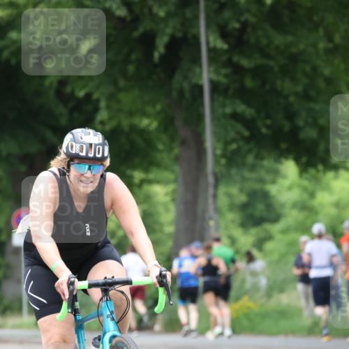 15.06.2025 - 7 Türme Triathlon Yannick Fuchs http://msf.ph/oto/8054113 15.06.2025 13:49:11 Radfahren 1000 meine-sportfotos.de