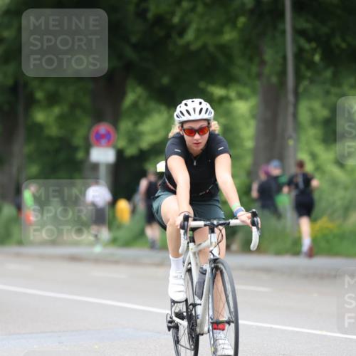 15.06.2025 - 7 Türme Triathlon Yannick Fuchs http://msf.ph/oto/8054140 15.06.2025 13:49:38 Radfahren  meine-sportfotos.de