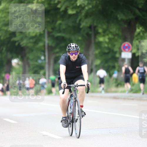 15.06.2025 - 7 Türme Triathlon Yannick Fuchs http://msf.ph/oto/8054147 15.06.2025 13:49:41 Radfahren  meine-sportfotos.de