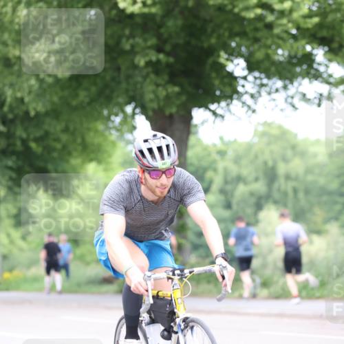 15.06.2025 - 7 Türme Triathlon Yannick Fuchs http://msf.ph/oto/8054181 15.06.2025 13:50:01 Radfahren 331 meine-sportfotos.de