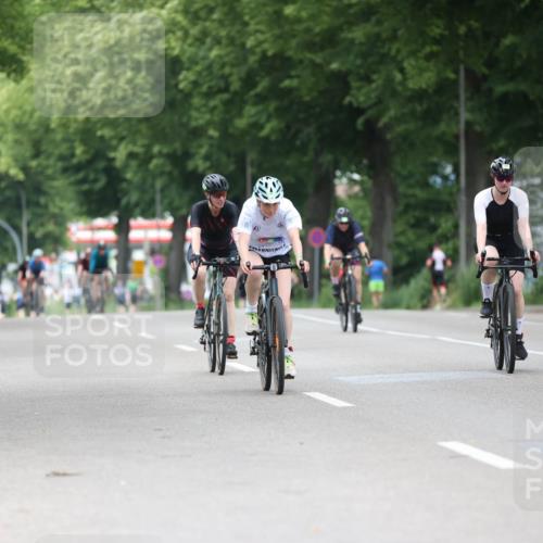 15.06.2025 - 7 Türme Triathlon Yannick Fuchs http://msf.ph/oto/8054193 15.06.2025 13:50:17 Radfahren  meine-sportfotos.de