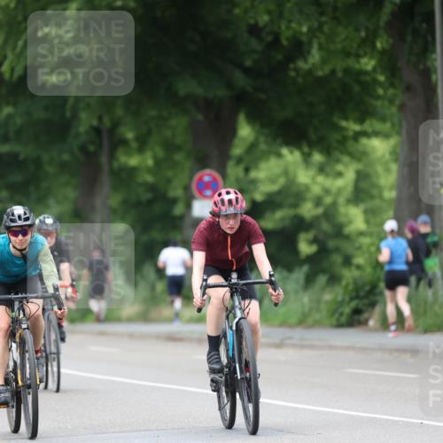 15.06.2025 - 7 Türme Triathlon Yannick Fuchs http://msf.ph/oto/8054209 15.06.2025 13:50:25 Radfahren  meine-sportfotos.de