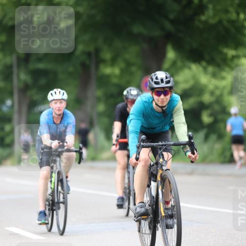 15.06.2025 - 7 Türme Triathlon Yannick Fuchs http://msf.ph/oto/8054211 15.06.2025 13:50:26 Radfahren  meine-sportfotos.de