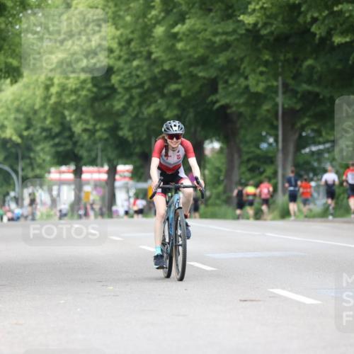 15.06.2025 - 7 Türme Triathlon Yannick Fuchs http://msf.ph/oto/8054332 15.06.2025 13:51:54 Radfahren  meine-sportfotos.de