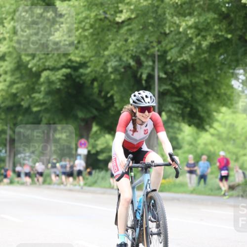 15.06.2025 - 7 Türme Triathlon Yannick Fuchs http://msf.ph/oto/8054338 15.06.2025 13:51:56 Radfahren  meine-sportfotos.de