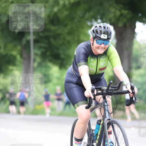 15.06.2025 - 7 Türme Triathlon Yannick Fuchs http://msf.ph/oto/8054347 15.06.2025 13:52:07 Radfahren 418 meine-sportfotos.de