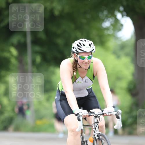 15.06.2025 - 7 Türme Triathlon Yannick Fuchs http://msf.ph/oto/8054388 15.06.2025 13:52:30 Radfahren 729 meine-sportfotos.de