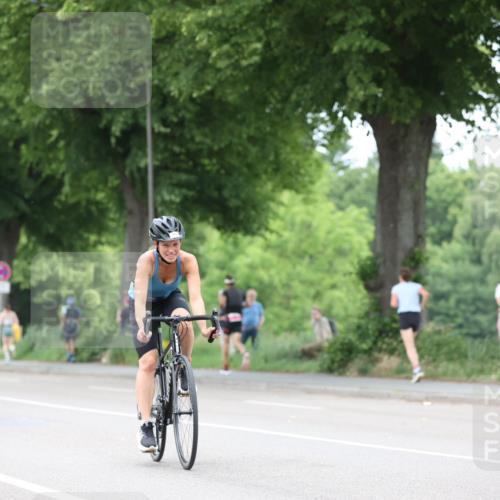 15.06.2025 - 7 Türme Triathlon Yannick Fuchs http://msf.ph/oto/8054407 15.06.2025 13:52:41 Radfahren  meine-sportfotos.de