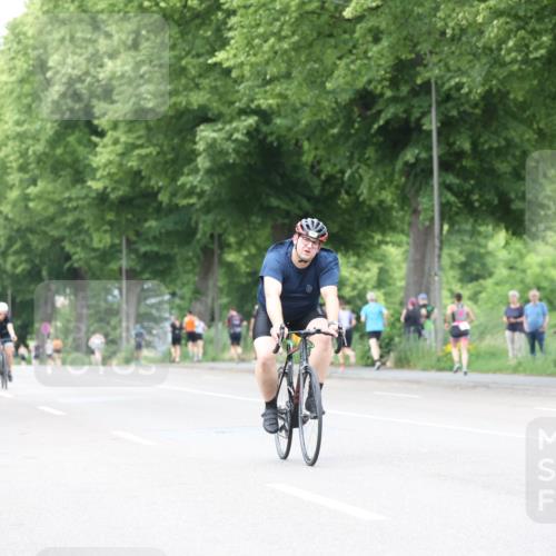 15.06.2025 - 7 Türme Triathlon Yannick Fuchs http://msf.ph/oto/8054435 15.06.2025 13:53:00 Radfahren  meine-sportfotos.de