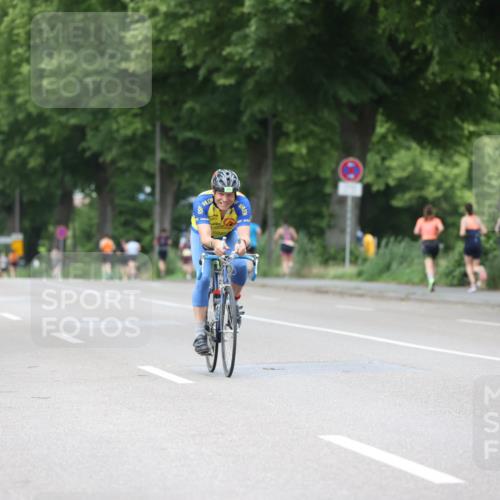 15.06.2025 - 7 Türme Triathlon Yannick Fuchs http://msf.ph/oto/8054455 15.06.2025 13:53:10 Radfahren  meine-sportfotos.de