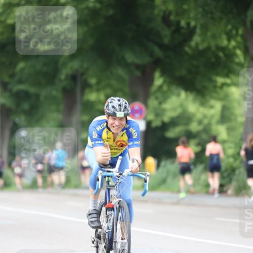 15.06.2025 - 7 Türme Triathlon Yannick Fuchs http://msf.ph/oto/8054456 15.06.2025 13:53:10 Radfahren  meine-sportfotos.de