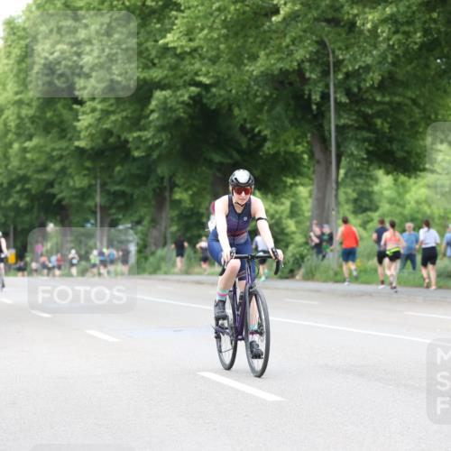 15.06.2025 - 7 Türme Triathlon Yannick Fuchs http://msf.ph/oto/8054564 15.06.2025 13:54:16 Radfahren  meine-sportfotos.de