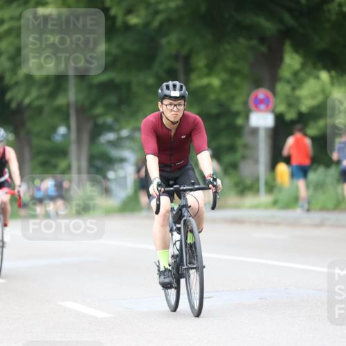 15.06.2025 - 7 Türme Triathlon Yannick Fuchs http://msf.ph/oto/8054571 15.06.2025 13:54:21 Radfahren  meine-sportfotos.de