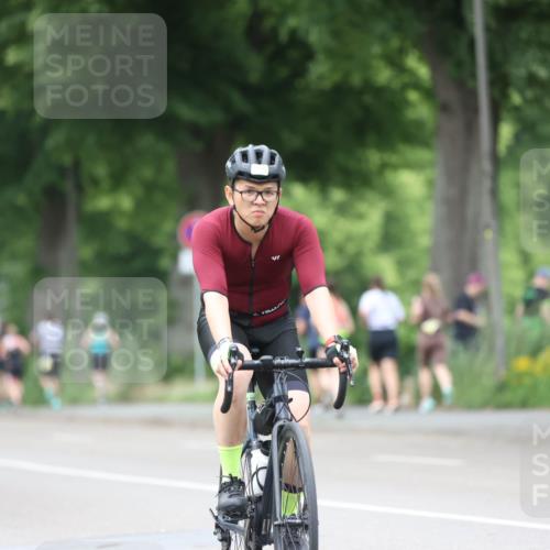 15.06.2025 - 7 Türme Triathlon Yannick Fuchs http://msf.ph/oto/8054574 15.06.2025 13:54:22 Radfahren  meine-sportfotos.de