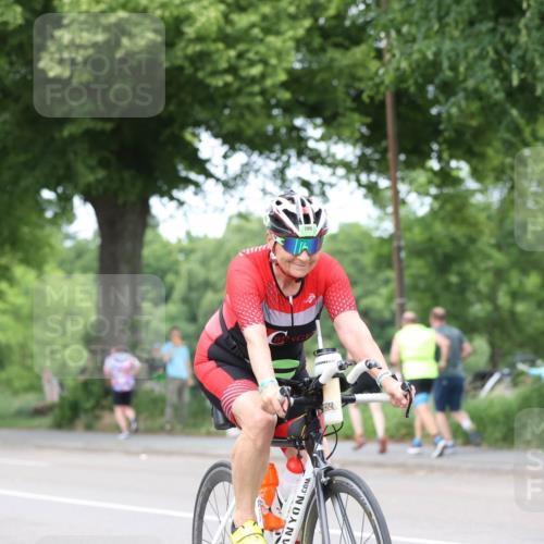 15.06.2025 - 7 Türme Triathlon Yannick Fuchs http://msf.ph/oto/8054589 15.06.2025 13:54:34 Radfahren  meine-sportfotos.de