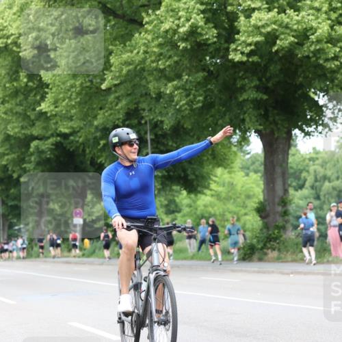 15.06.2025 - 7 Türme Triathlon Yannick Fuchs http://msf.ph/oto/8054607 15.06.2025 13:55:06 Radfahren  meine-sportfotos.de