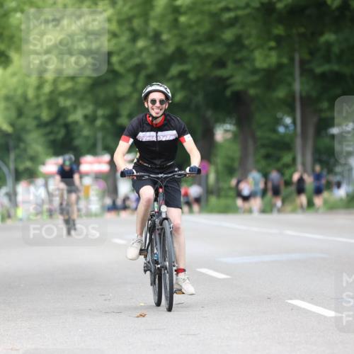 15.06.2025 - 7 Türme Triathlon Yannick Fuchs http://msf.ph/oto/8054648 15.06.2025 13:55:48 Radfahren  meine-sportfotos.de