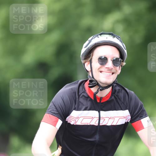 15.06.2025 - 7 Türme Triathlon Yannick Fuchs http://msf.ph/oto/8054654 15.06.2025 13:55:50 Radfahren 0 meine-sportfotos.de