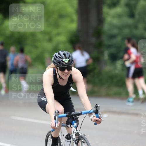 15.06.2025 - 7 Türme Triathlon Yannick Fuchs http://msf.ph/oto/8054816 15.06.2025 14:00:20 Radfahren 369 meine-sportfotos.de