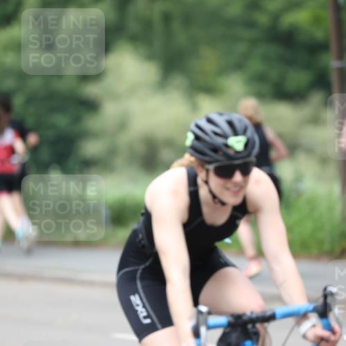 15.06.2025 - 7 Türme Triathlon Yannick Fuchs http://msf.ph/oto/8054818 15.06.2025 14:00:20 Radfahren  meine-sportfotos.de
