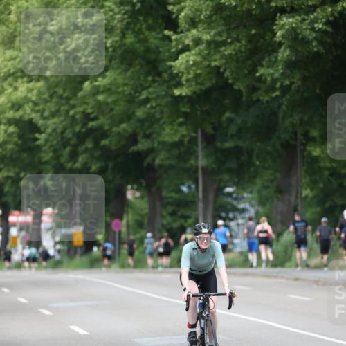 15.06.2025 - 7 Türme Triathlon Yannick Fuchs http://msf.ph/oto/8054822 15.06.2025 14:00:25 Radfahren  meine-sportfotos.de