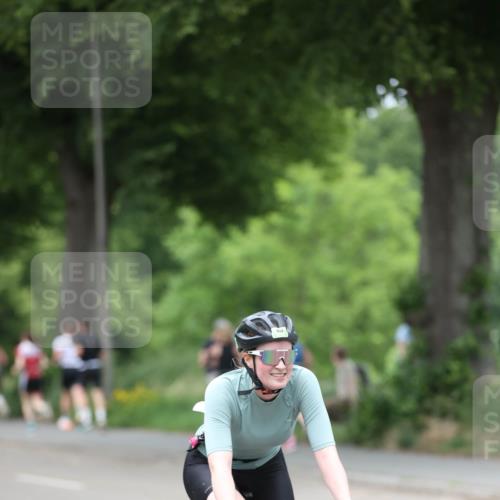 15.06.2025 - 7 Türme Triathlon Yannick Fuchs http://msf.ph/oto/8054826 15.06.2025 14:00:27 Radfahren  meine-sportfotos.de