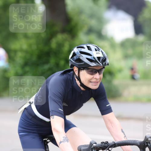 15.06.2025 - 7 Türme Triathlon Yannick Fuchs http://msf.ph/oto/8054887 15.06.2025 14:02:25 Radfahren 803 meine-sportfotos.de