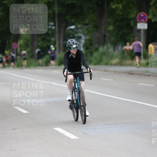 15.06.2025 - 7 Türme Triathlon Yannick Fuchs http://msf.ph/oto/8054892 15.06.2025 14:02:48 Radfahren  meine-sportfotos.de