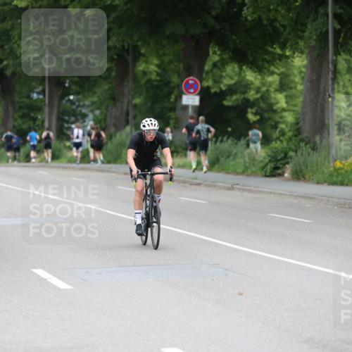 15.06.2025 - 7 Türme Triathlon Yannick Fuchs http://msf.ph/oto/8054932 15.06.2025 14:04:07 Radfahren  meine-sportfotos.de
