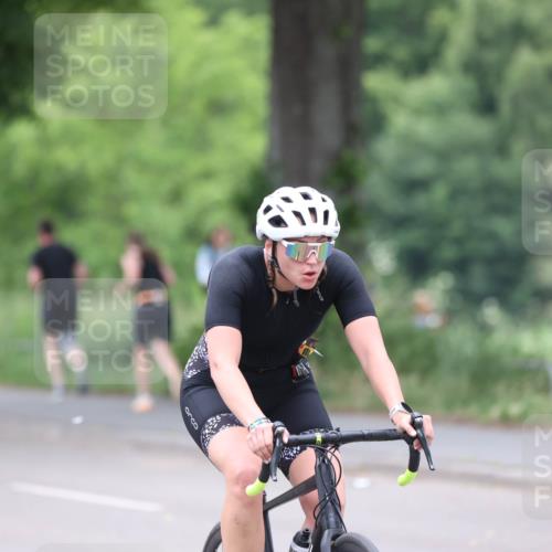15.06.2025 - 7 Türme Triathlon Yannick Fuchs http://msf.ph/oto/8054935 15.06.2025 14:04:08 Radfahren  meine-sportfotos.de