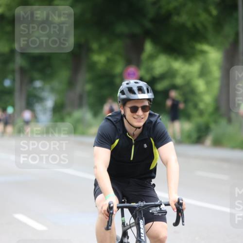 15.06.2025 - 7 Türme Triathlon Yannick Fuchs http://msf.ph/oto/8054958 15.06.2025 14:08:46 Radfahren  meine-sportfotos.de
