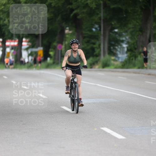15.06.2025 - 7 Türme Triathlon Yannick Fuchs http://msf.ph/oto/8054974 15.06.2025 14:10:16 Radfahren  meine-sportfotos.de