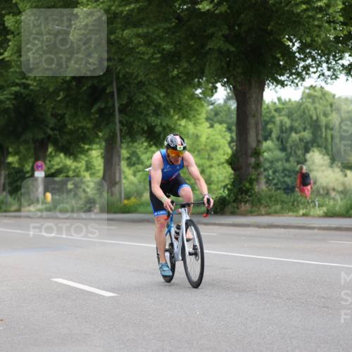 15.06.2025 - 7 Türme Triathlon Yannick Fuchs http://msf.ph/oto/8055112 15.06.2025 09:51:12 Radfahren  meine-sportfotos.de