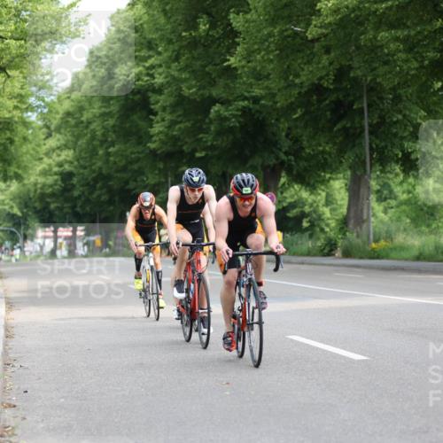 15.06.2025 - 7 Türme Triathlon Yannick Fuchs http://msf.ph/oto/8055183 15.06.2025 09:53:42 Radfahren  meine-sportfotos.de