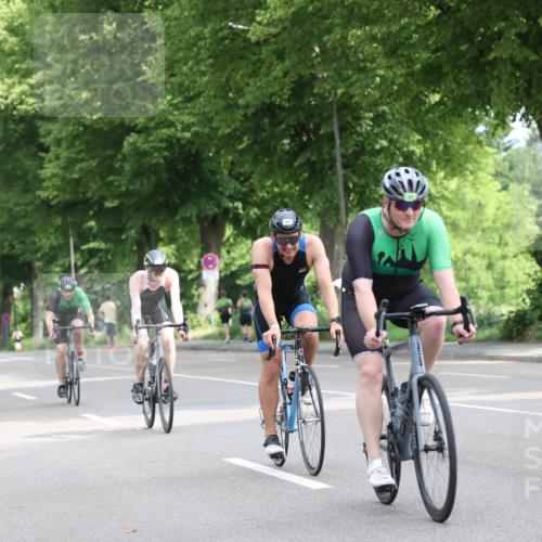 15.06.2025 - 7 Türme Triathlon Yannick Fuchs http://msf.ph/oto/8055264 15.06.2025 09:56:06 Radfahren  meine-sportfotos.de