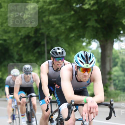 15.06.2025 - 7 Türme Triathlon Yannick Fuchs http://msf.ph/oto/8055297 15.06.2025 09:57:18 Radfahren 19 meine-sportfotos.de