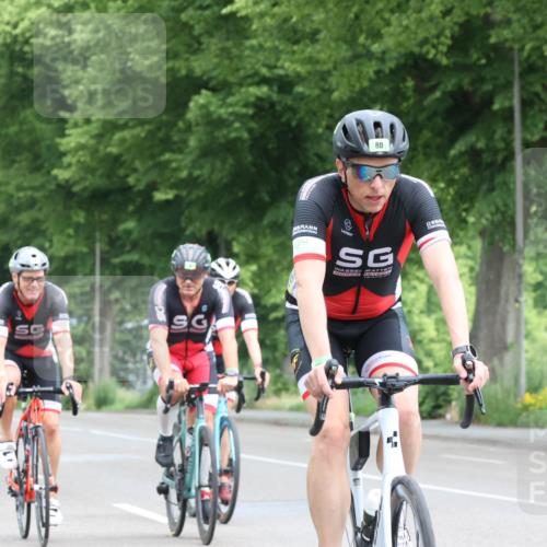 15.06.2025 - 7 Türme Triathlon Yannick Fuchs http://msf.ph/oto/8055339 15.06.2025 10:01:07 Radfahren 80 meine-sportfotos.de