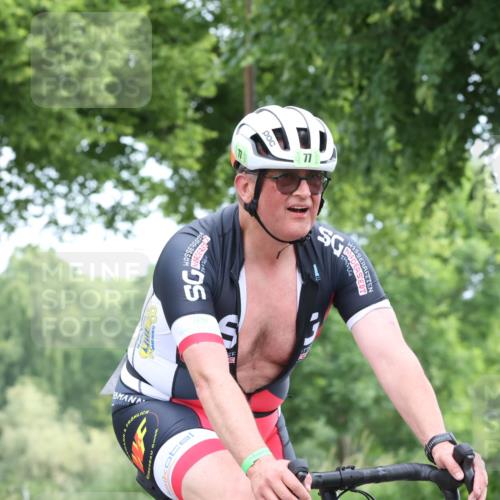 15.06.2025 - 7 Türme Triathlon Yannick Fuchs http://msf.ph/oto/8055347 15.06.2025 10:01:10 Radfahren  meine-sportfotos.de
