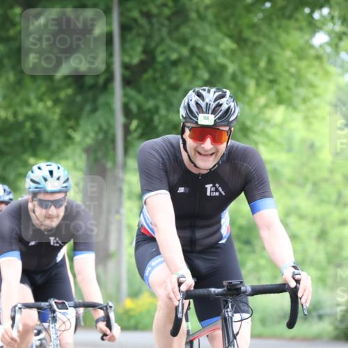 15.06.2025 - 7 Türme Triathlon Yannick Fuchs http://msf.ph/oto/8055354 15.06.2025 10:02:13 Radfahren 156, 3800 meine-sportfotos.de