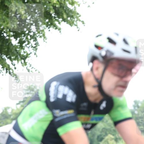 15.06.2025 - 7 Türme Triathlon Yannick Fuchs http://msf.ph/oto/8055421 15.06.2025 10:05:56 Radfahren  meine-sportfotos.de