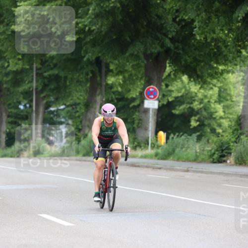 15.06.2025 - 7 Türme Triathlon Yannick Fuchs http://msf.ph/oto/8055438 15.06.2025 10:06:58 Radfahren  meine-sportfotos.de