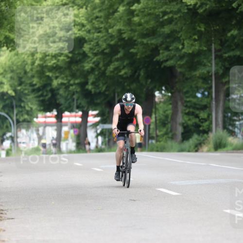 15.06.2025 - 7 Türme Triathlon Yannick Fuchs http://msf.ph/oto/8055487 15.06.2025 11:02:04 Radfahren  meine-sportfotos.de