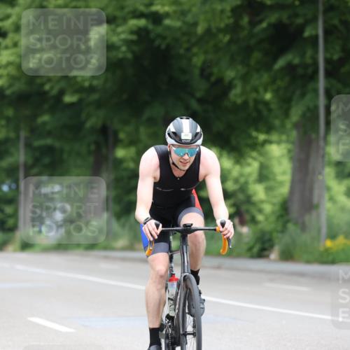 15.06.2025 - 7 Türme Triathlon Yannick Fuchs http://msf.ph/oto/8055492 15.06.2025 11:02:05 Radfahren 222 meine-sportfotos.de
