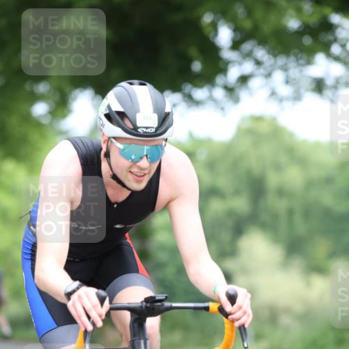15.06.2025 - 7 Türme Triathlon Yannick Fuchs http://msf.ph/oto/8055494 15.06.2025 11:02:06 Radfahren 222 meine-sportfotos.de