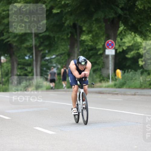 15.06.2025 - 7 Türme Triathlon Yannick Fuchs http://msf.ph/oto/8055510 15.06.2025 11:03:12 Radfahren  meine-sportfotos.de