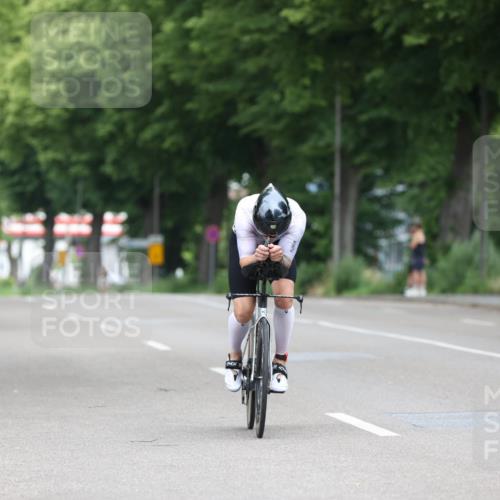 15.06.2025 - 7 Türme Triathlon Yannick Fuchs http://msf.ph/oto/8055528 15.06.2025 11:05:25 Radfahren  meine-sportfotos.de
