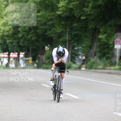 15.06.2025 - 7 Türme Triathlon Yannick Fuchs http://msf.ph/oto/8055529 15.06.2025 11:05:25 Radfahren  meine-sportfotos.de